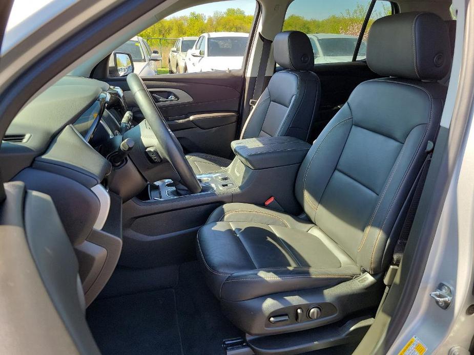 used 2021 Chevrolet Traverse car, priced at $33,800