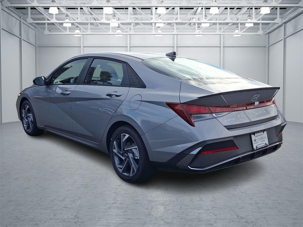 new 2025 Hyundai Elantra car, priced at $25,160