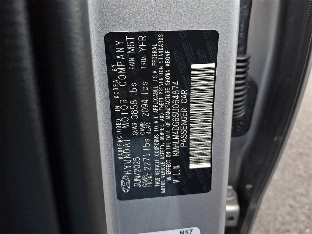 new 2025 Hyundai Elantra car, priced at $25,160