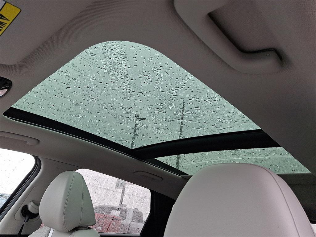 used 2022 Hyundai TUCSON Hybrid car, priced at $24,000