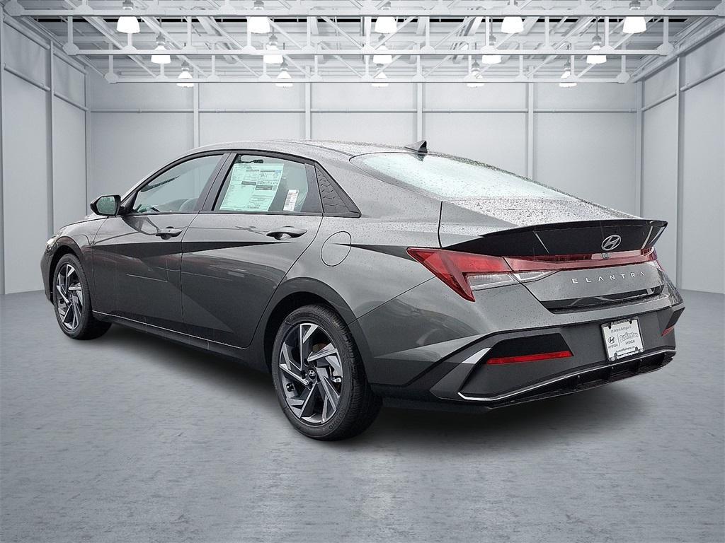 new 2025 Hyundai Elantra car, priced at $25,105