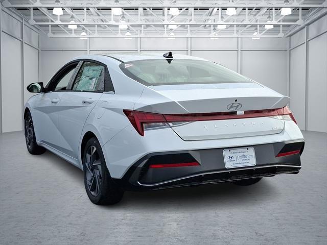 new 2025 Hyundai Elantra car, priced at $28,685