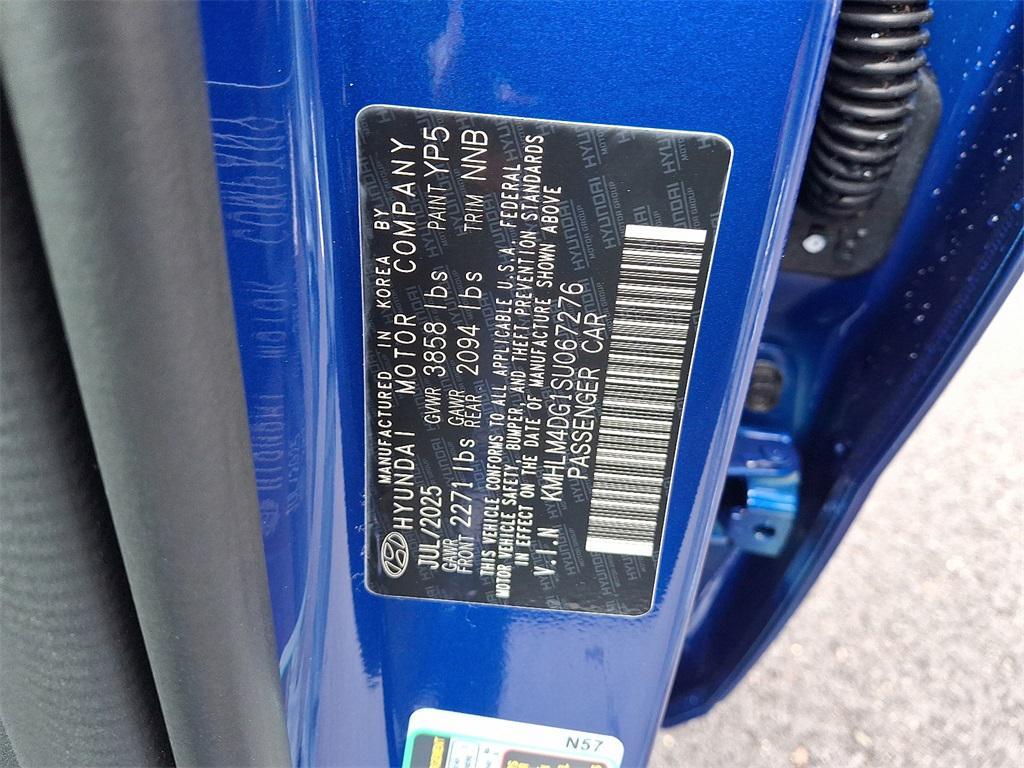 new 2025 Hyundai Elantra car, priced at $25,160