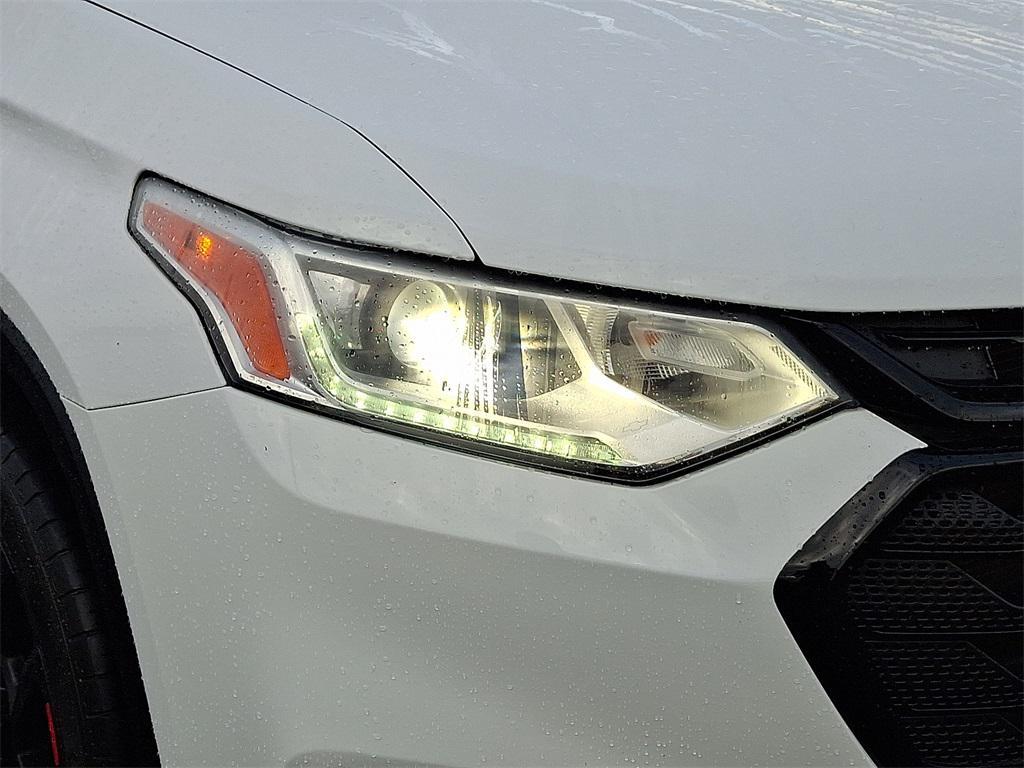 used 2021 Chevrolet Traverse car, priced at $21,000