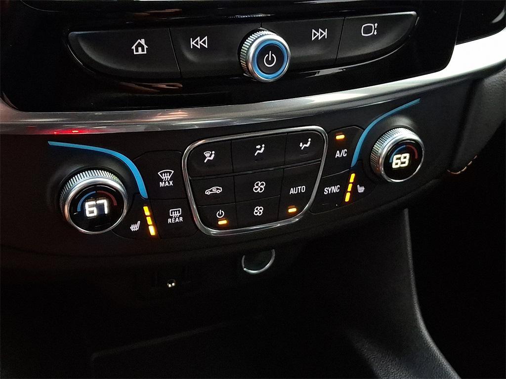 used 2021 Chevrolet Traverse car, priced at $21,000