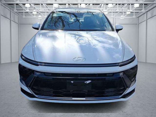 new 2025 Hyundai Sonata Hybrid car, priced at $33,460