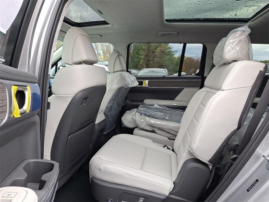 new 2026 Hyundai SANTA FE HEV car, priced at $52,760