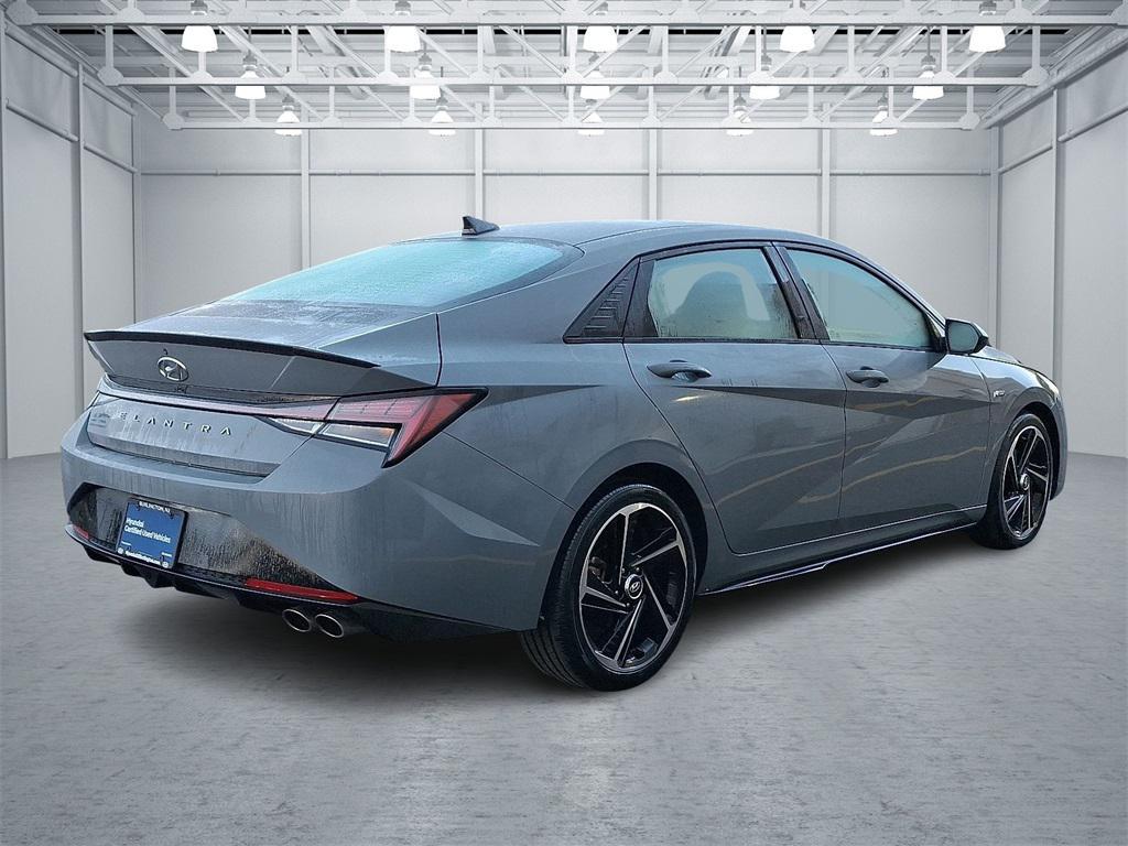 new 2022 Hyundai Elantra car