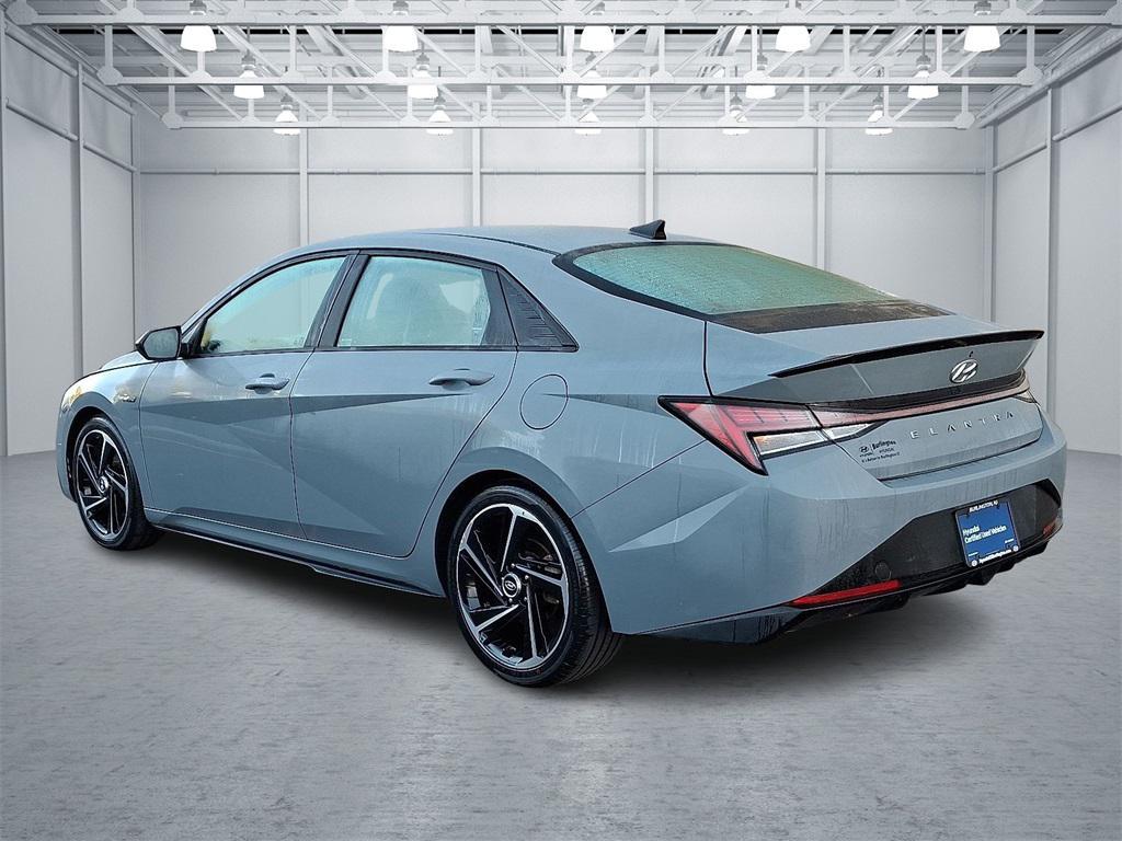 new 2022 Hyundai Elantra car