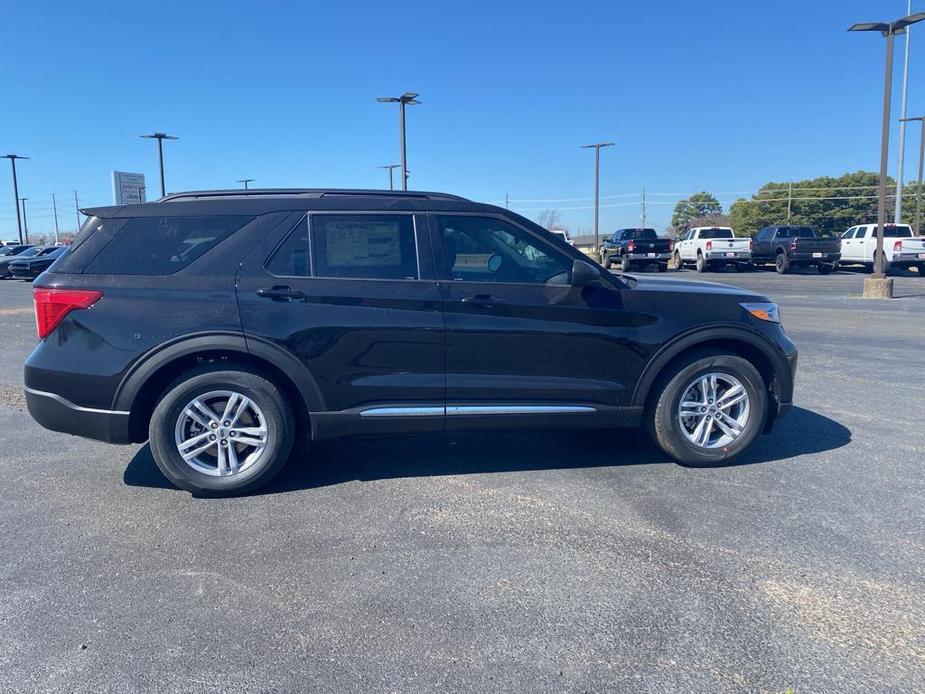new 2024 Ford Explorer car, priced at $38,472