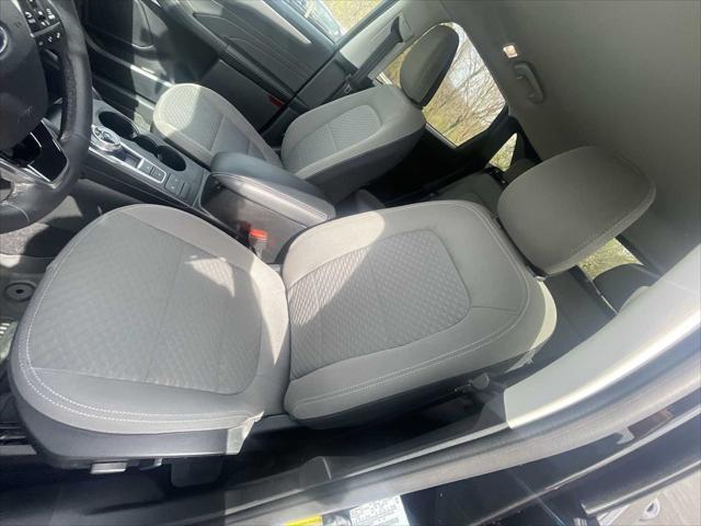 used 2022 Ford Escape car, priced at $23,200