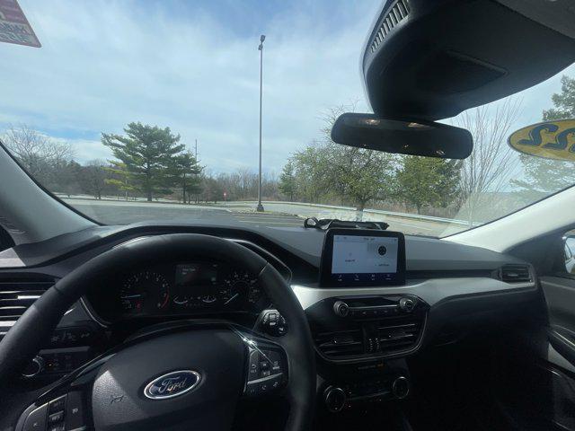 used 2022 Ford Escape car, priced at $23,900
