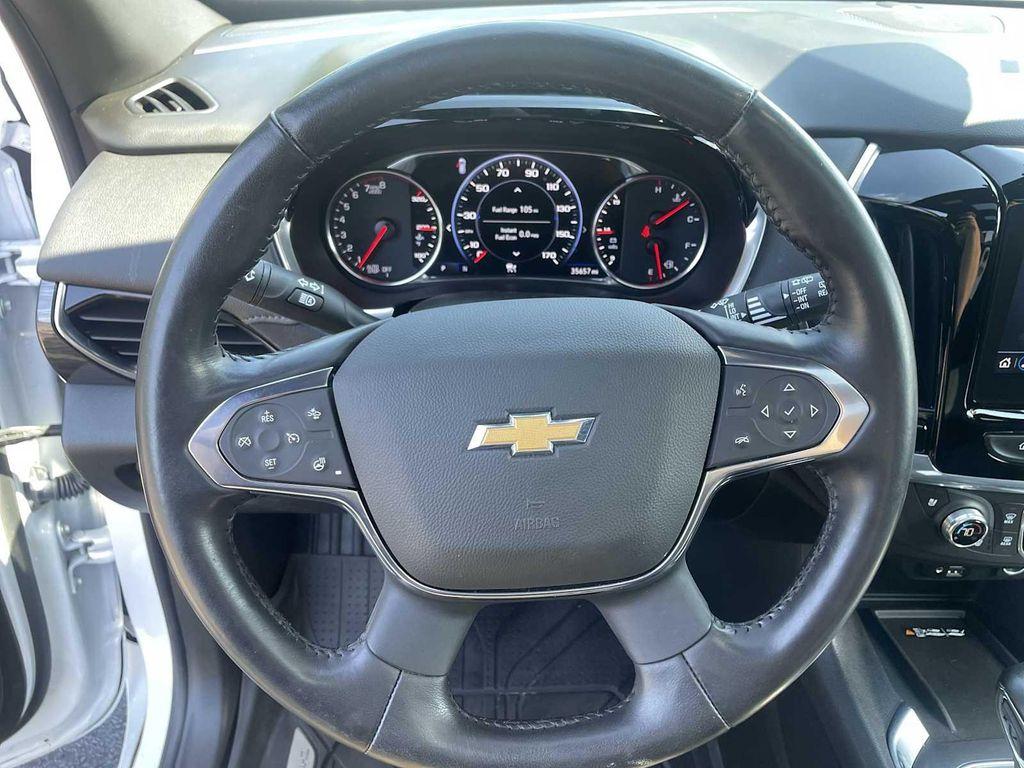 used 2022 Chevrolet Traverse car, priced at $37,990