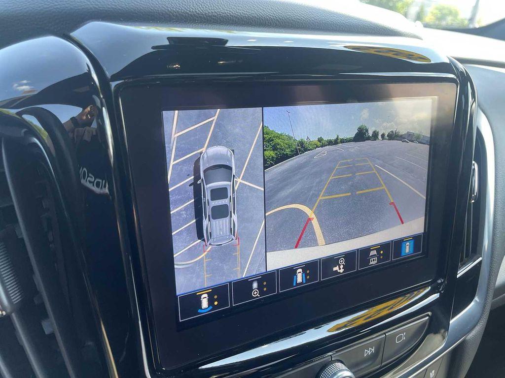 used 2022 Chevrolet Traverse car, priced at $37,990
