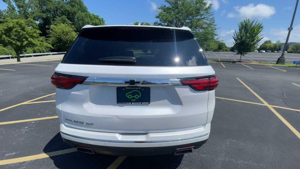used 2022 Chevrolet Traverse car, priced at $37,990