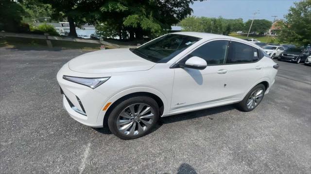new 2025 Buick Envista car, priced at $31,885