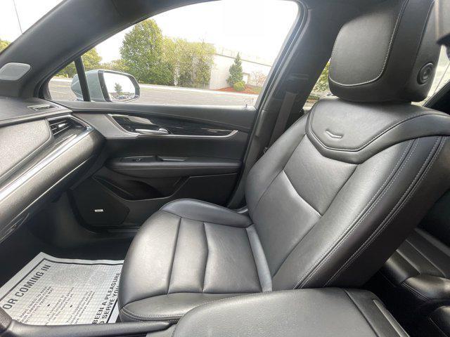 used 2023 Cadillac XT5 car, priced at $39,900