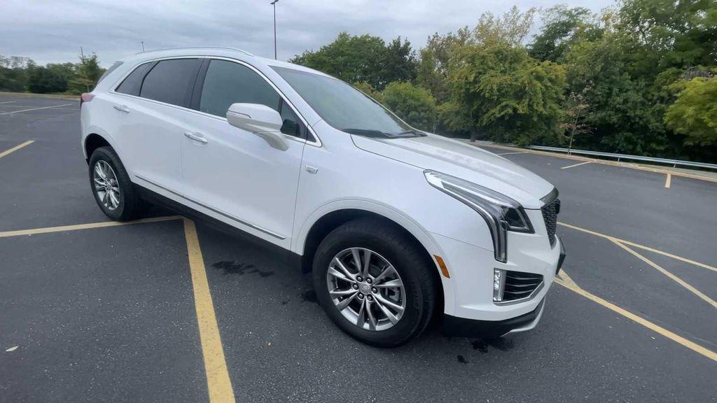 used 2022 Cadillac XT5 car, priced at $35,900