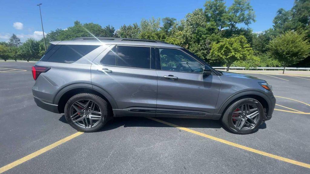 used 2025 Ford Explorer car, priced at $49,998