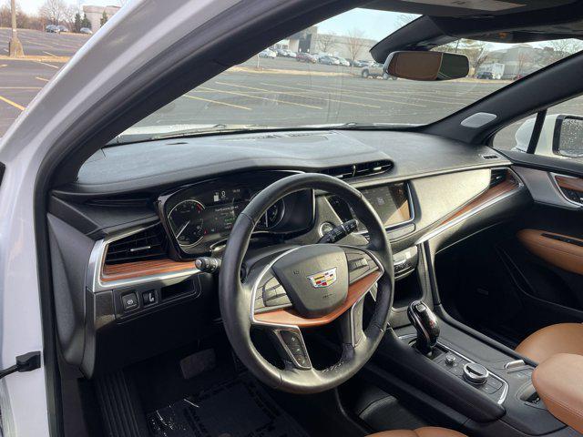 used 2024 Cadillac XT5 car, priced at $44,900