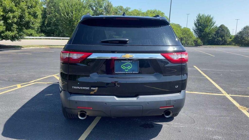 used 2021 Chevrolet Traverse car, priced at $22,900