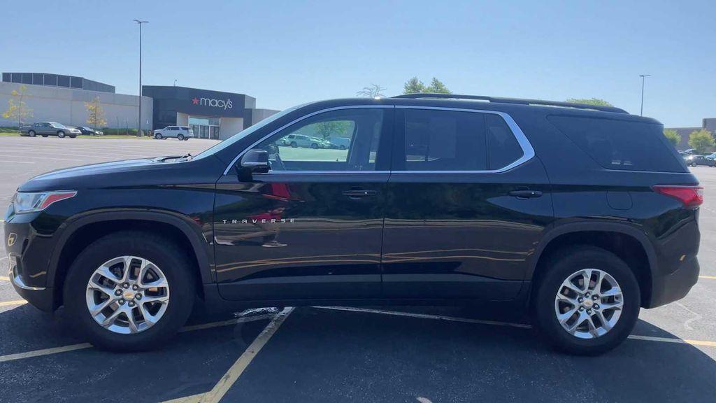 used 2021 Chevrolet Traverse car, priced at $22,900