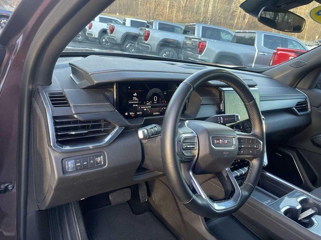 used 2025 GMC Acadia car, priced at $35,970