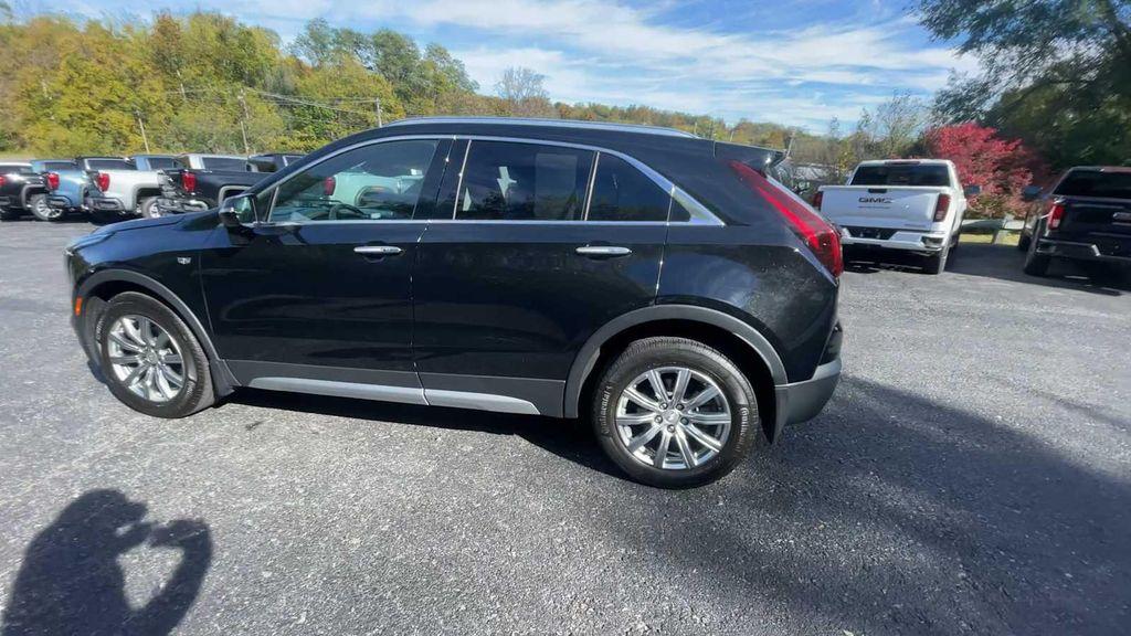 used 2021 Cadillac XT4 car, priced at $27,900