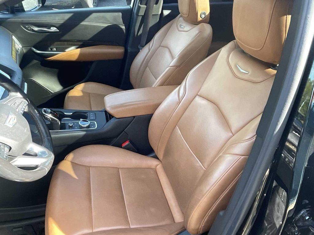 used 2021 Cadillac XT4 car, priced at $27,900
