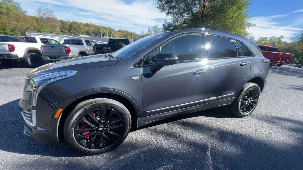 used 2023 Cadillac XT5 car, priced at $40,900