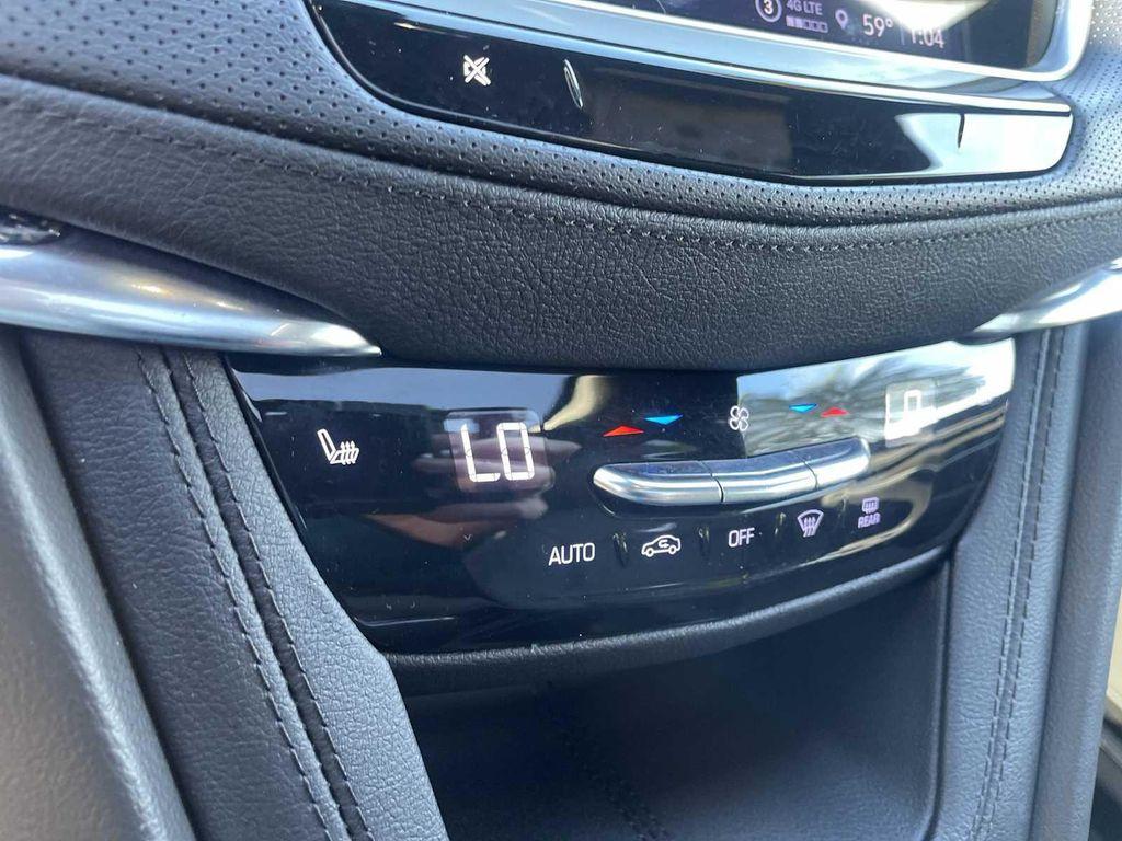 used 2023 Cadillac XT5 car, priced at $40,900