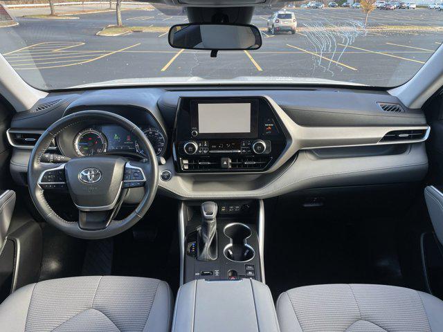 used 2023 Toyota Highlander Hybrid car, priced at $37,900