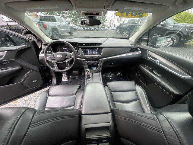 used 2017 Cadillac XT5 car, priced at $17,900