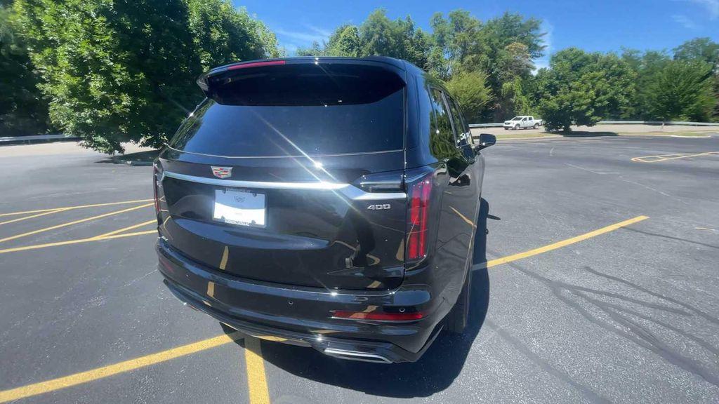 used 2023 Cadillac XT6 car, priced at $41,990