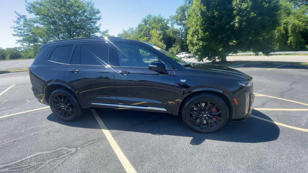 used 2023 Cadillac XT6 car, priced at $41,990