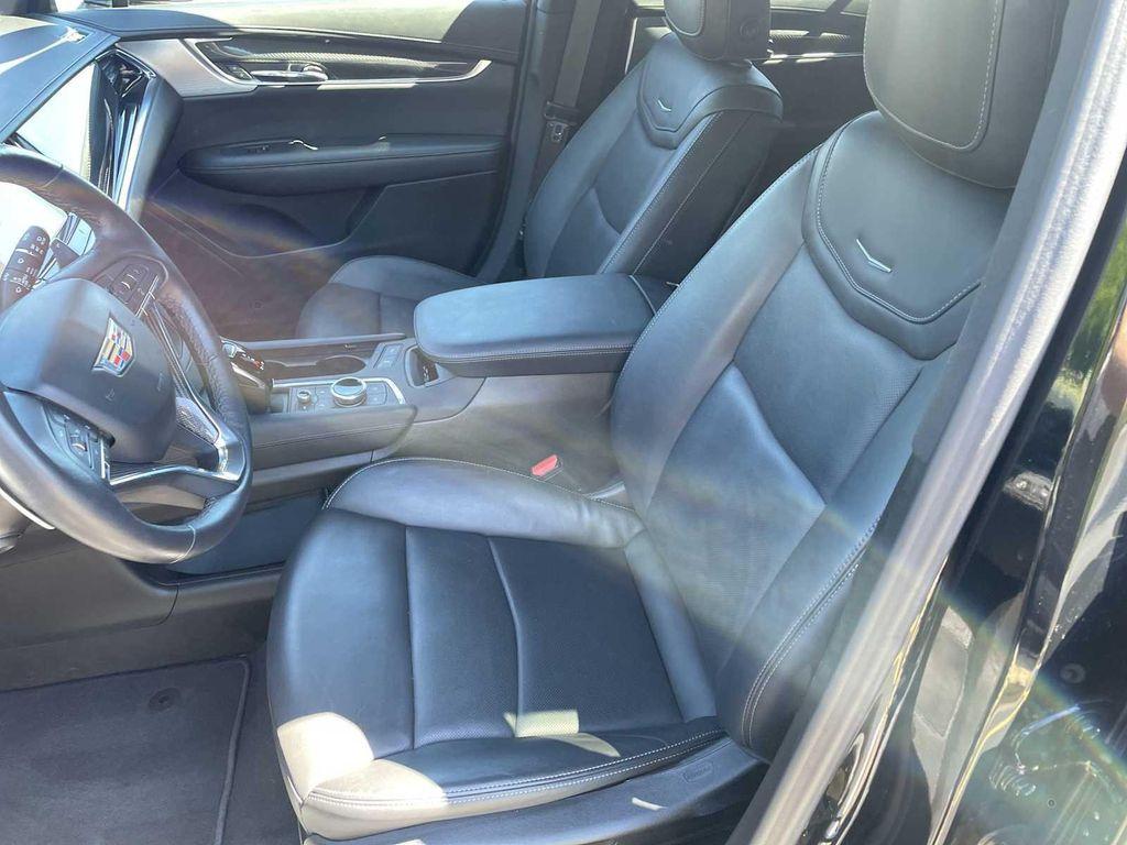 used 2023 Cadillac XT6 car, priced at $41,990