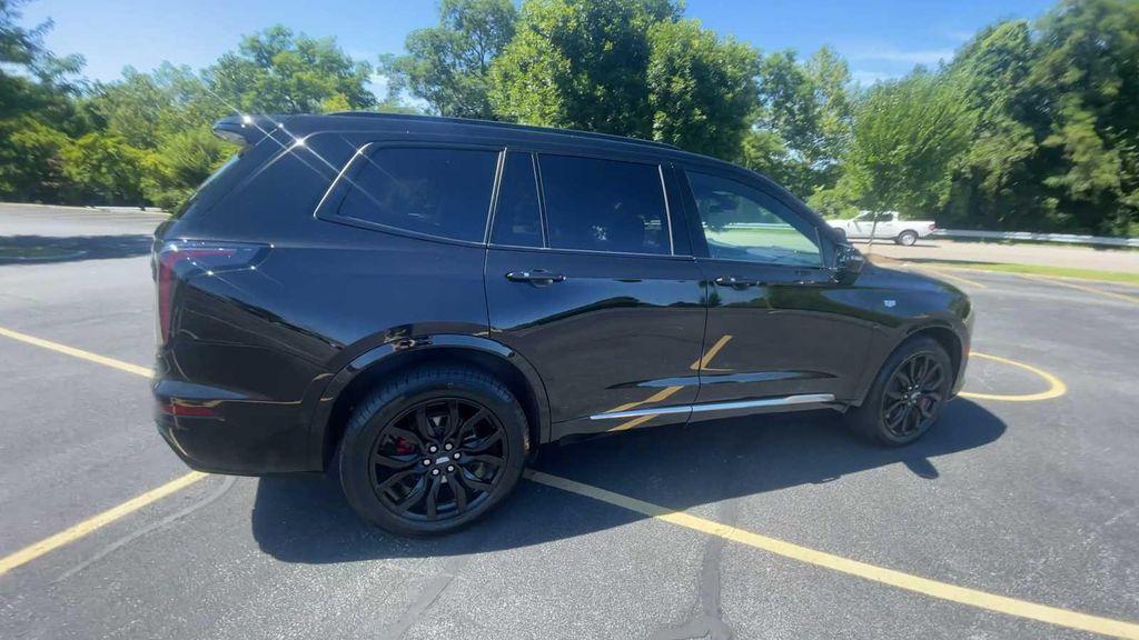 used 2023 Cadillac XT6 car, priced at $41,990