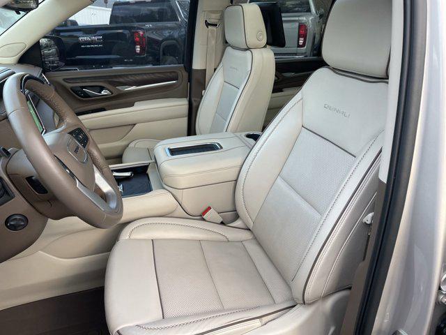 used 2023 GMC Yukon XL car, priced at $76,900