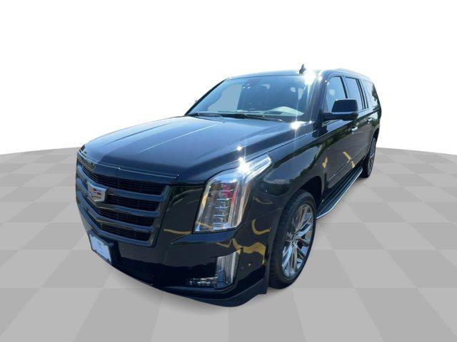 used 2020 Cadillac Escalade ESV car, priced at $46,900