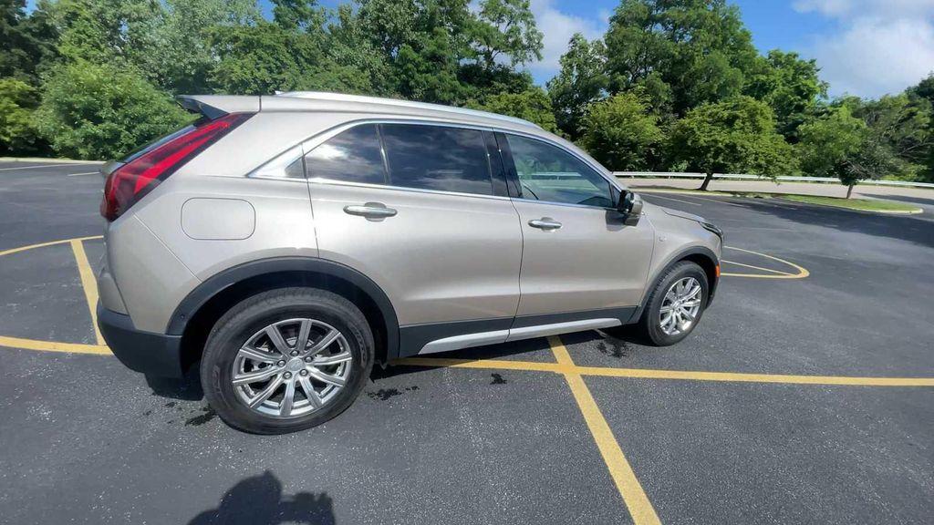 used 2022 Cadillac XT4 car, priced at $29,900