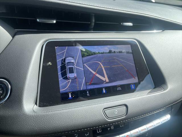 used 2022 Cadillac XT4 car, priced at $29,900