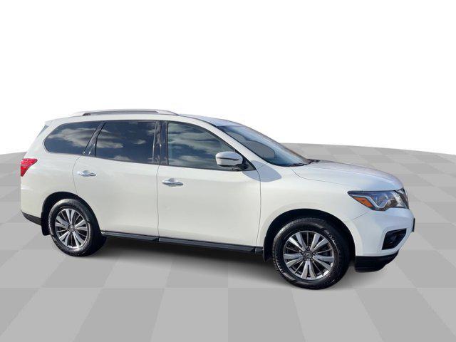 used 2020 Nissan Pathfinder car, priced at $20,900