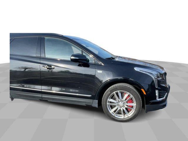 used 2023 Cadillac XT5 car, priced at $42,900