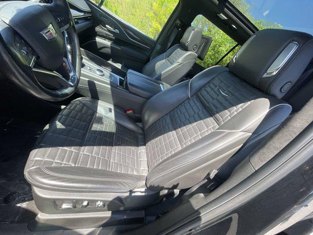 used 2023 Cadillac Escalade ESV car, priced at $75,900