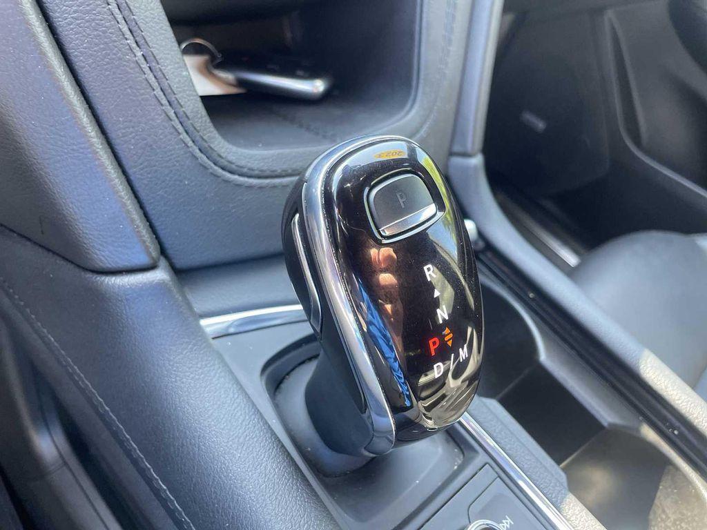 used 2023 Cadillac XT5 car, priced at $35,900
