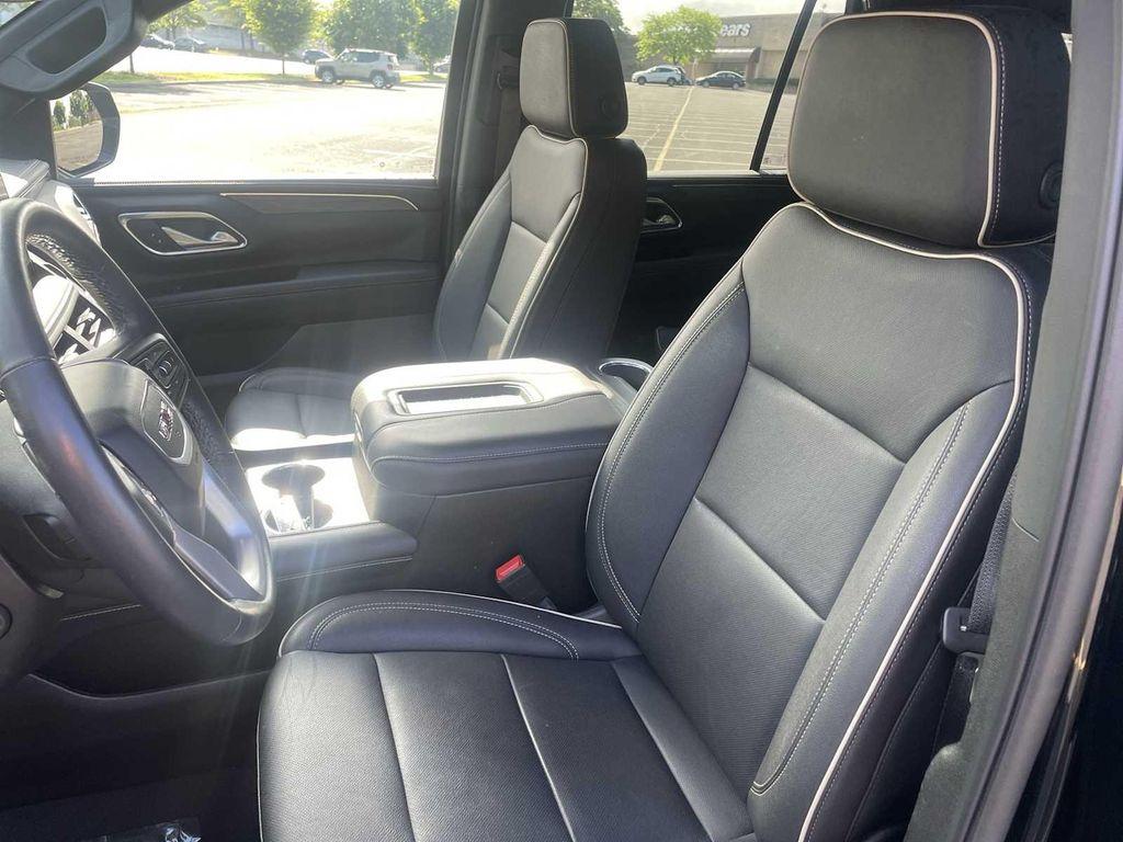 used 2022 GMC Yukon car, priced at $58,900