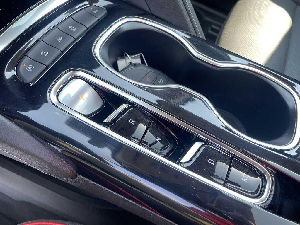 used 2022 Buick Envision car, priced at $30,900