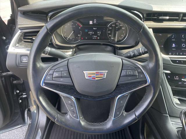 used 2021 Cadillac XT5 car, priced at $33,900