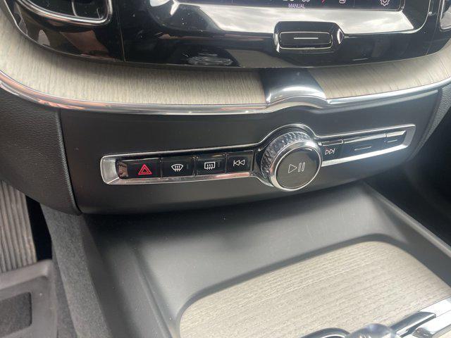 used 2022 Volvo XC60 car, priced at $37,900