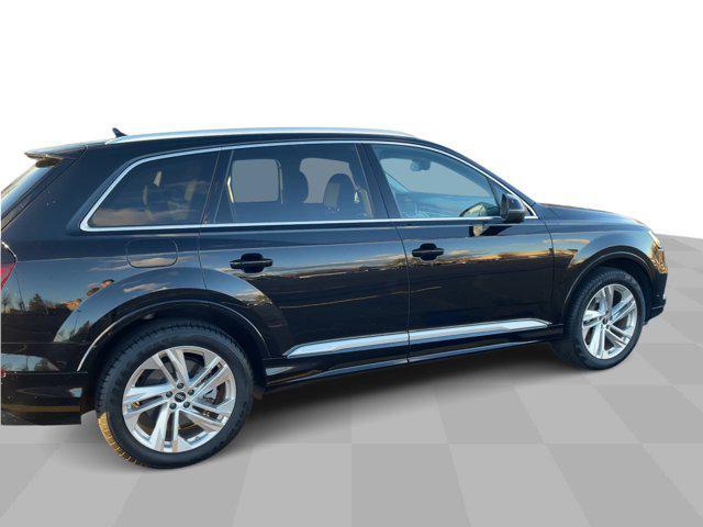 used 2023 Audi Q7 car, priced at $41,900